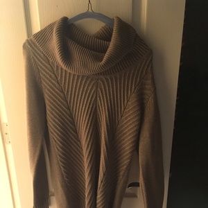 women's brown sweater